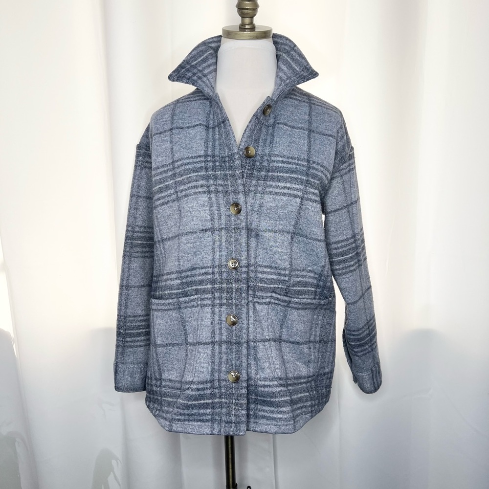 ❗️NWOT❗️  J. JILL Modern Heritage Print Shacket in Dusty Indigo - Picture 4 of 8